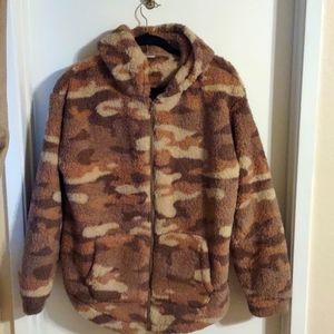 NWT So large soft Sherpa hooded jacket